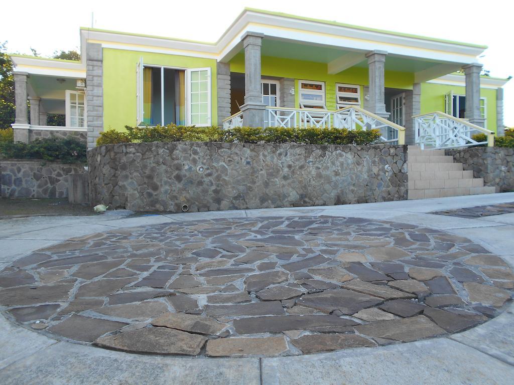 Diamond View Cottages Roseau Zewnętrze zdjęcie